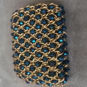 Extraordinary Thick Gold Tone Chain With Blue Stone Crystal/Rhinestones Bracelet